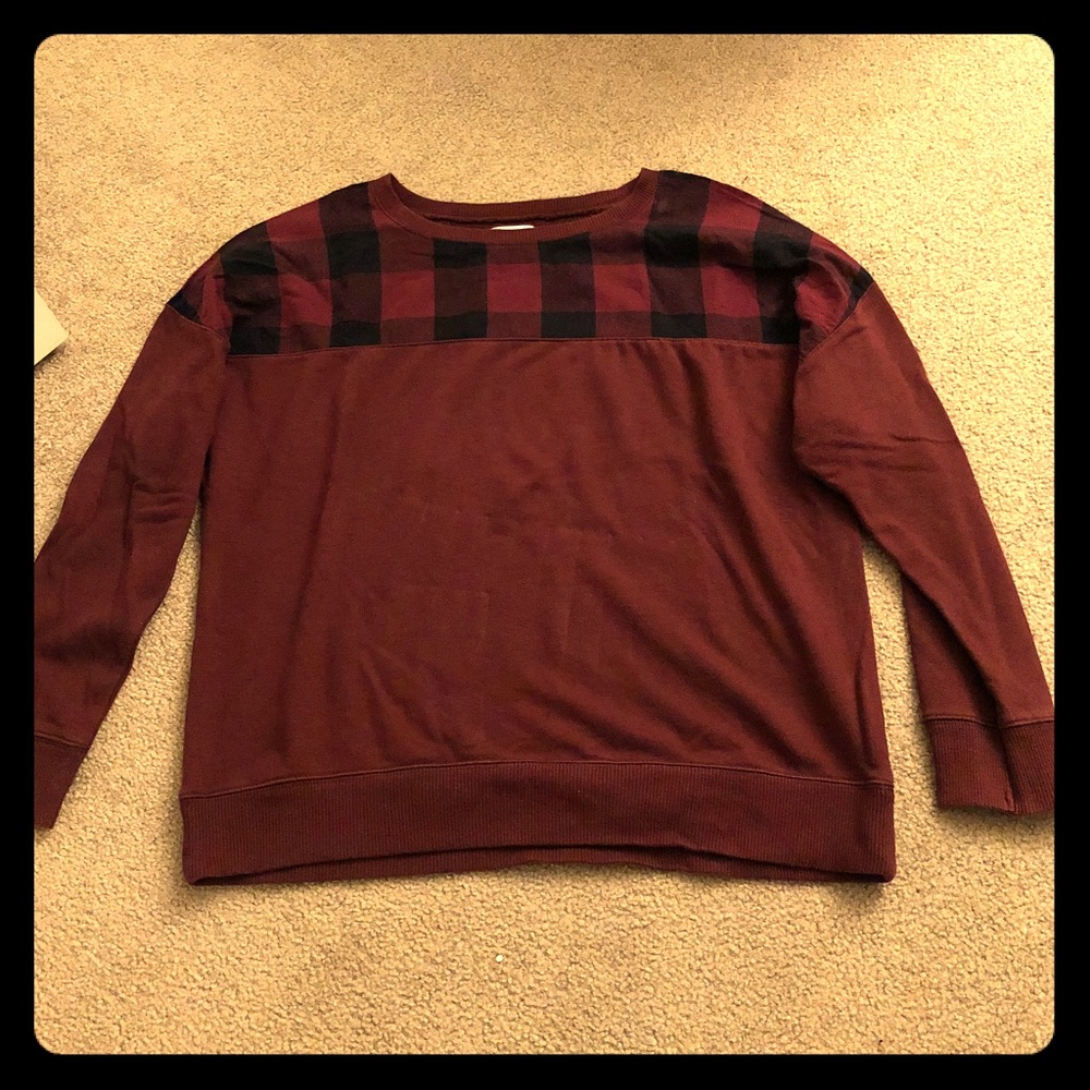 Old Navy burgundy 1/2 checkers sweater